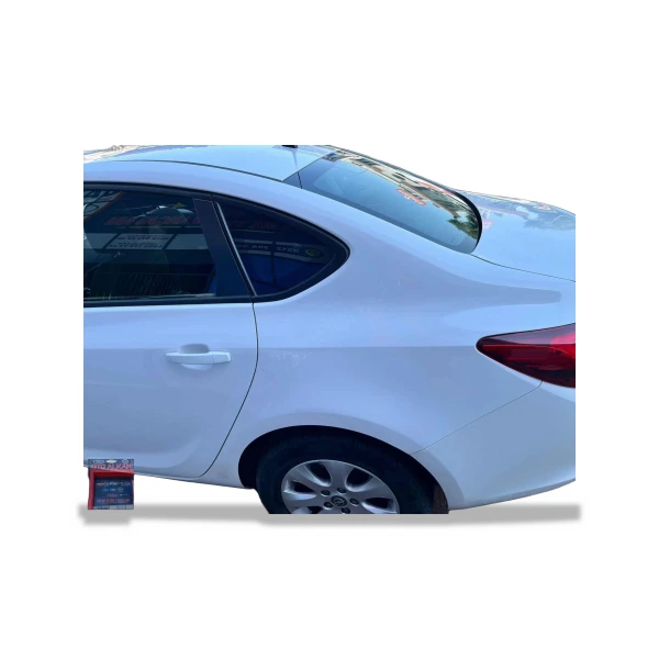 Opel Astra J Sağ Sol Arka Çamurluk Beyaz Hatasız